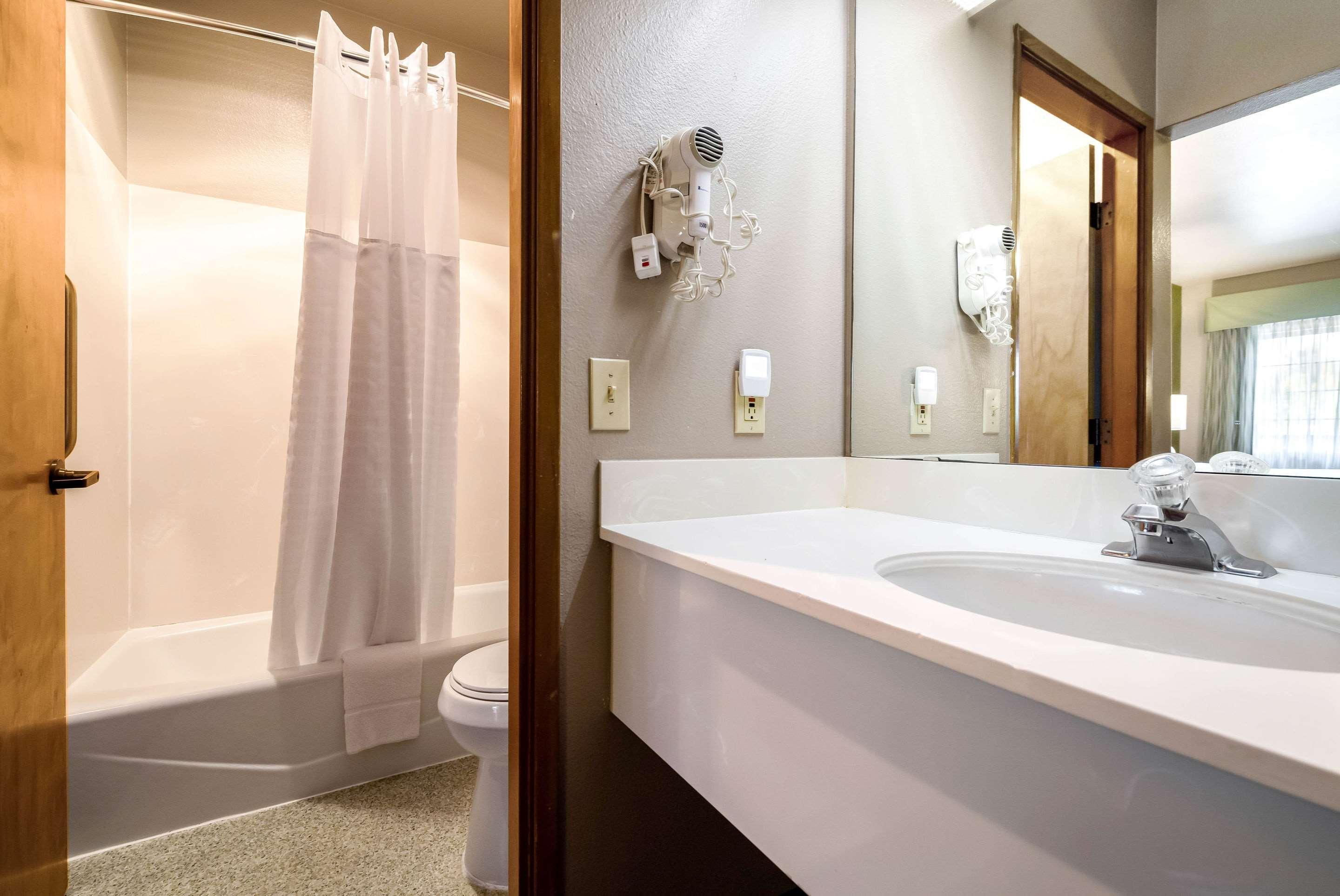 Quality Inn & Suites Bainbridge Island Dış mekan fotoğraf