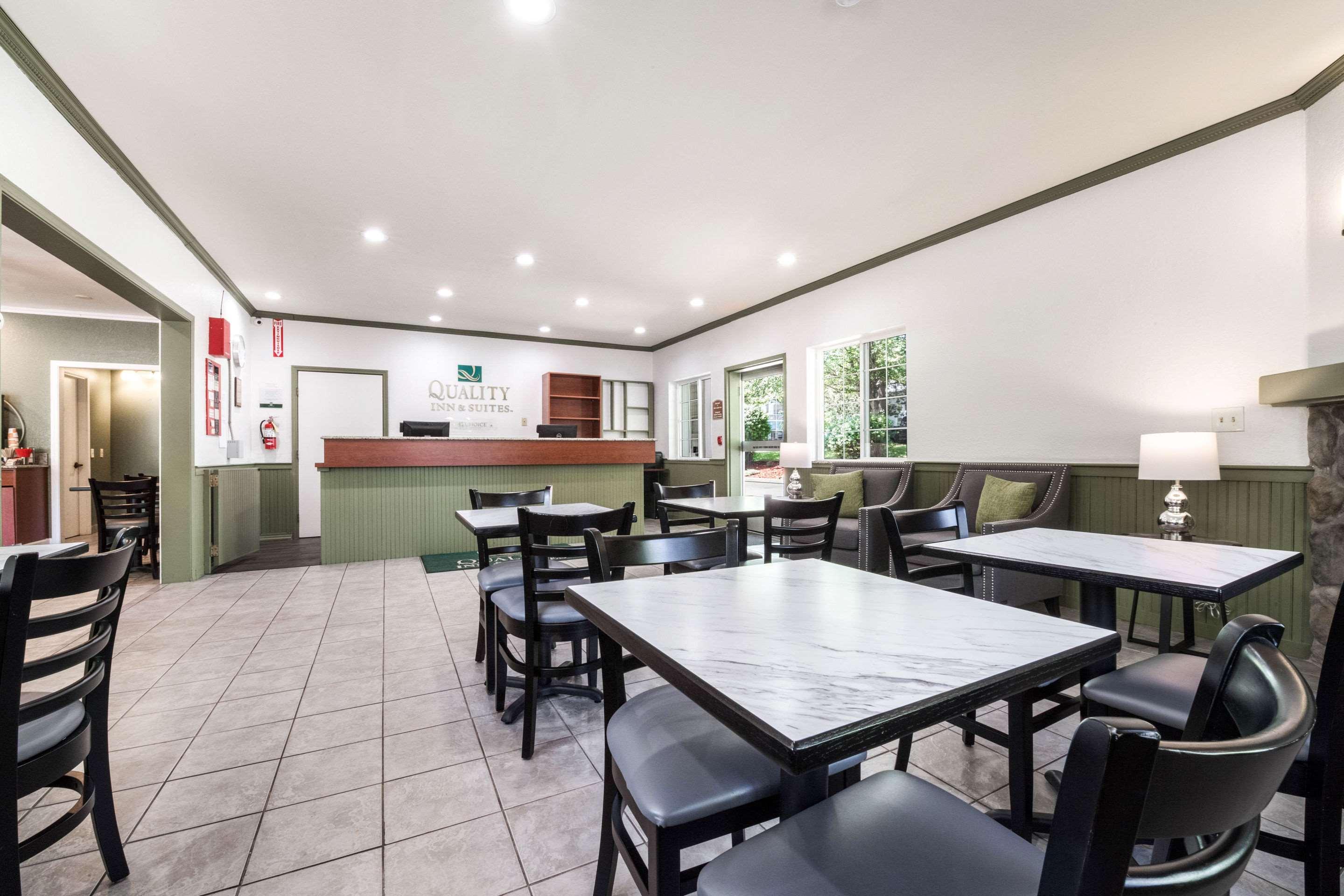 Quality Inn & Suites Bainbridge Island Dış mekan fotoğraf