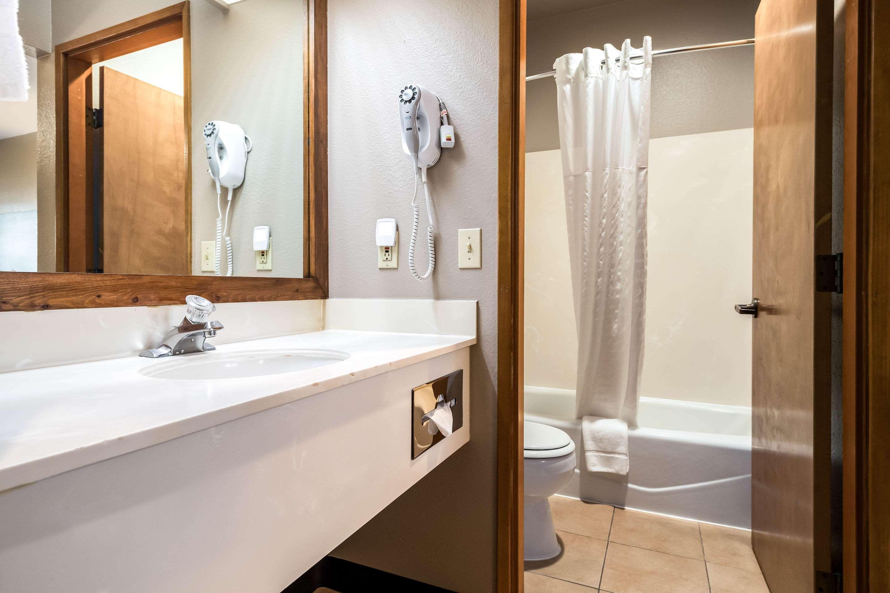 Quality Inn & Suites Bainbridge Island Dış mekan fotoğraf